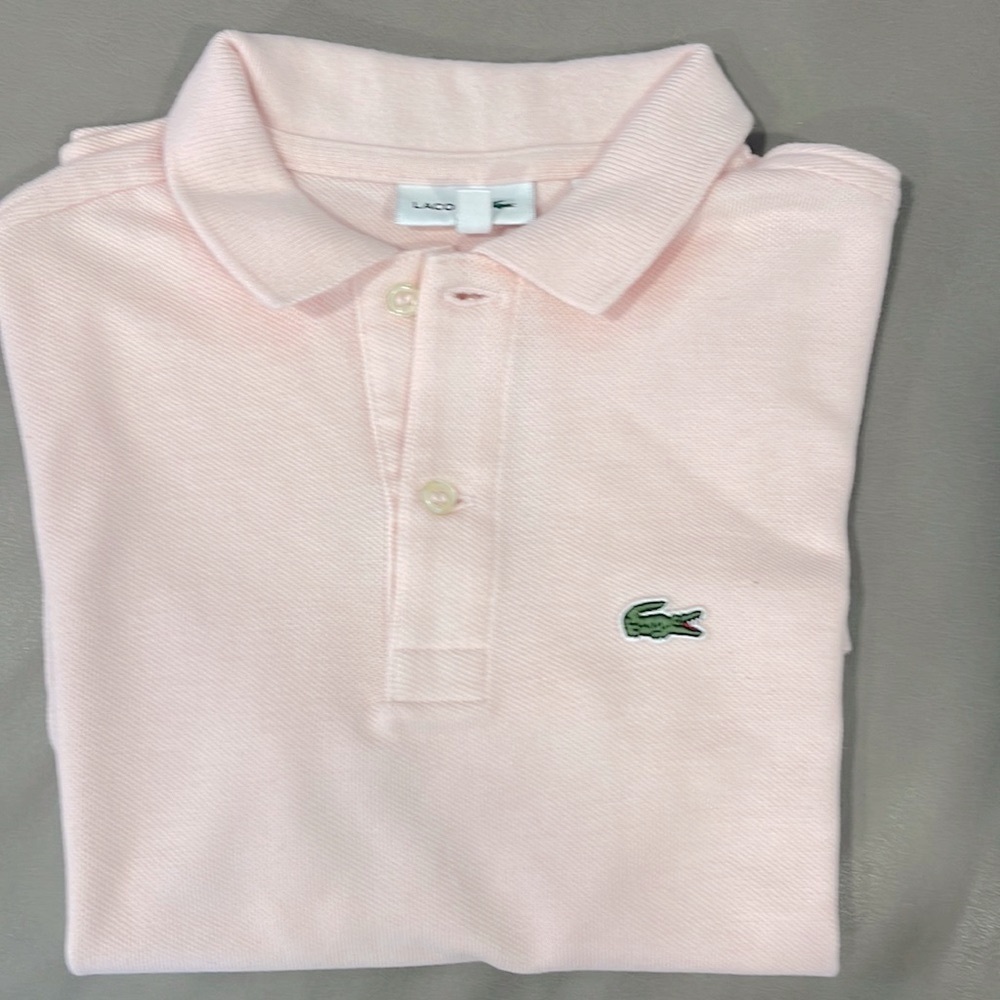 Lacoste polo shirt in very good condition!